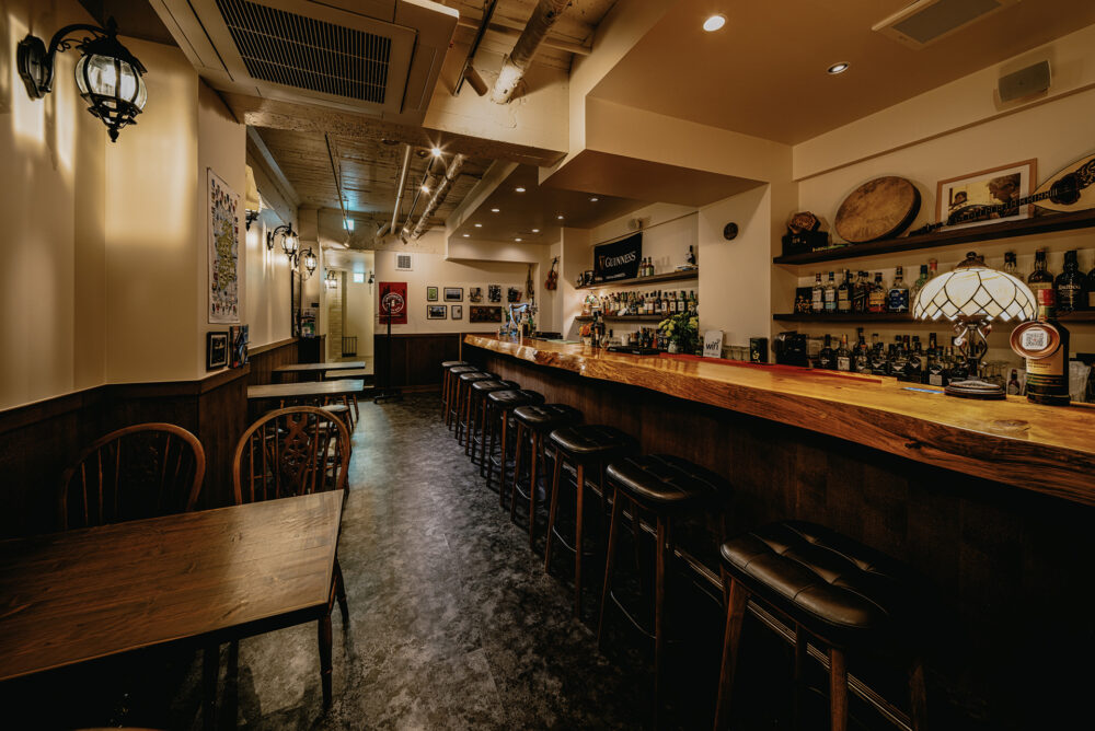 shop-33_The Oaktree Irish Pub