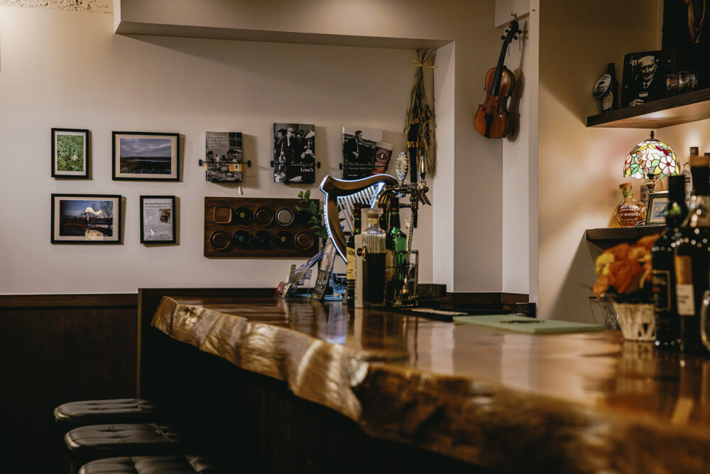 shop-33_The Oaktree Irish Pub